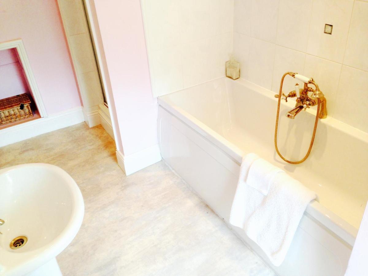 Nightingale'S Loft Bed and Breakfast Ashbourne  Buitenkant foto